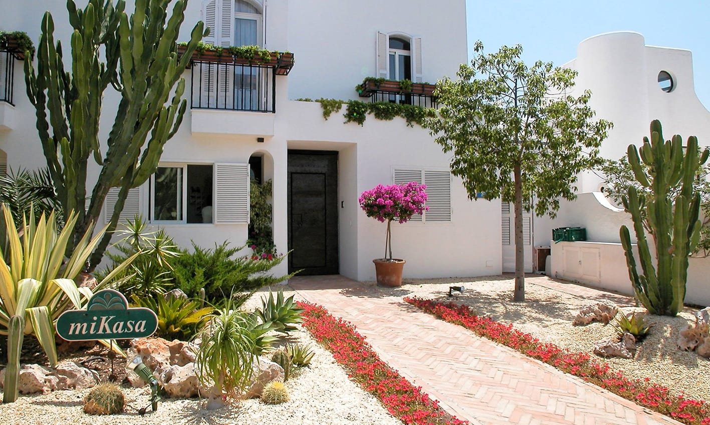Mikasa Suites & Spa