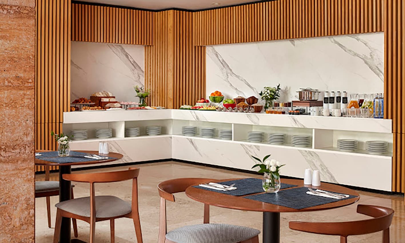 Buffet NH Luz Huelva