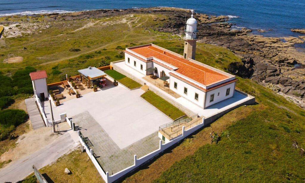 Panoramica Hotel Faro Lariño