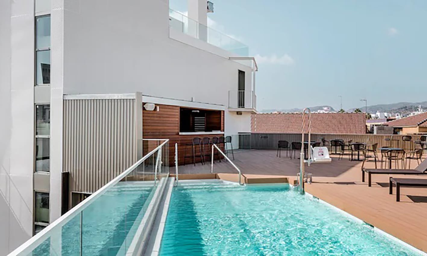 Piscina NH Malaga