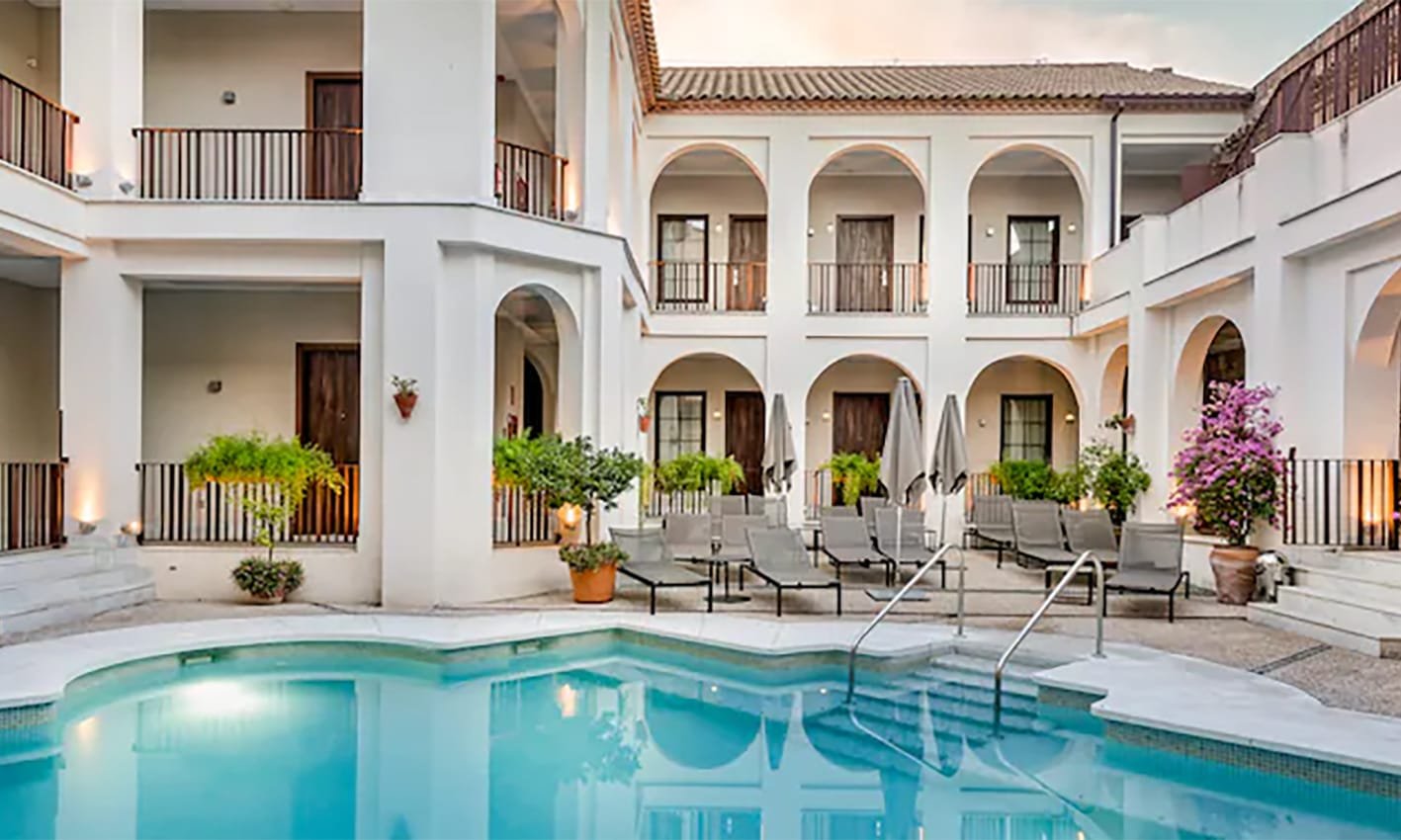 Piscina NH