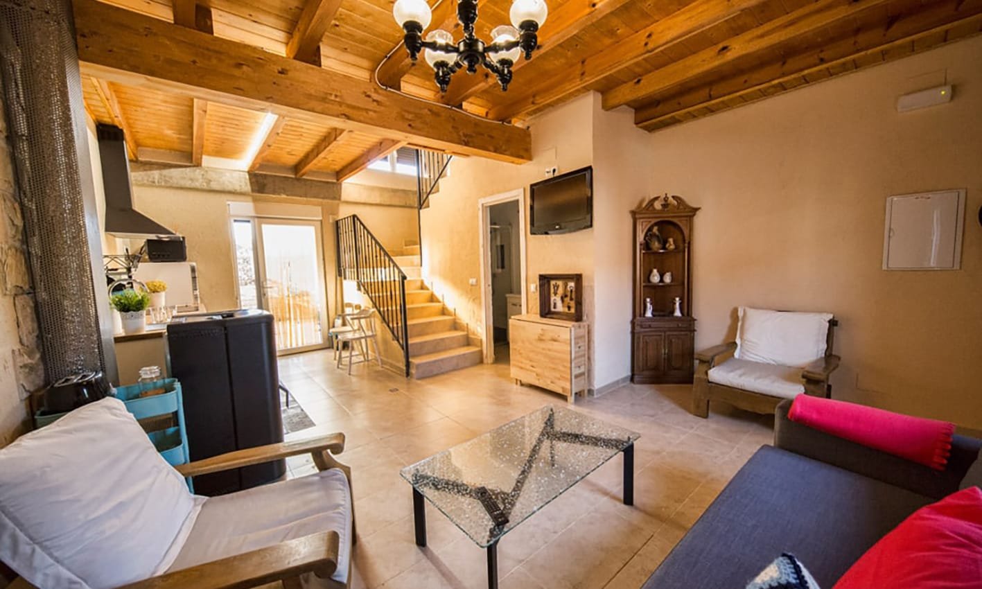 Casa rural con perro