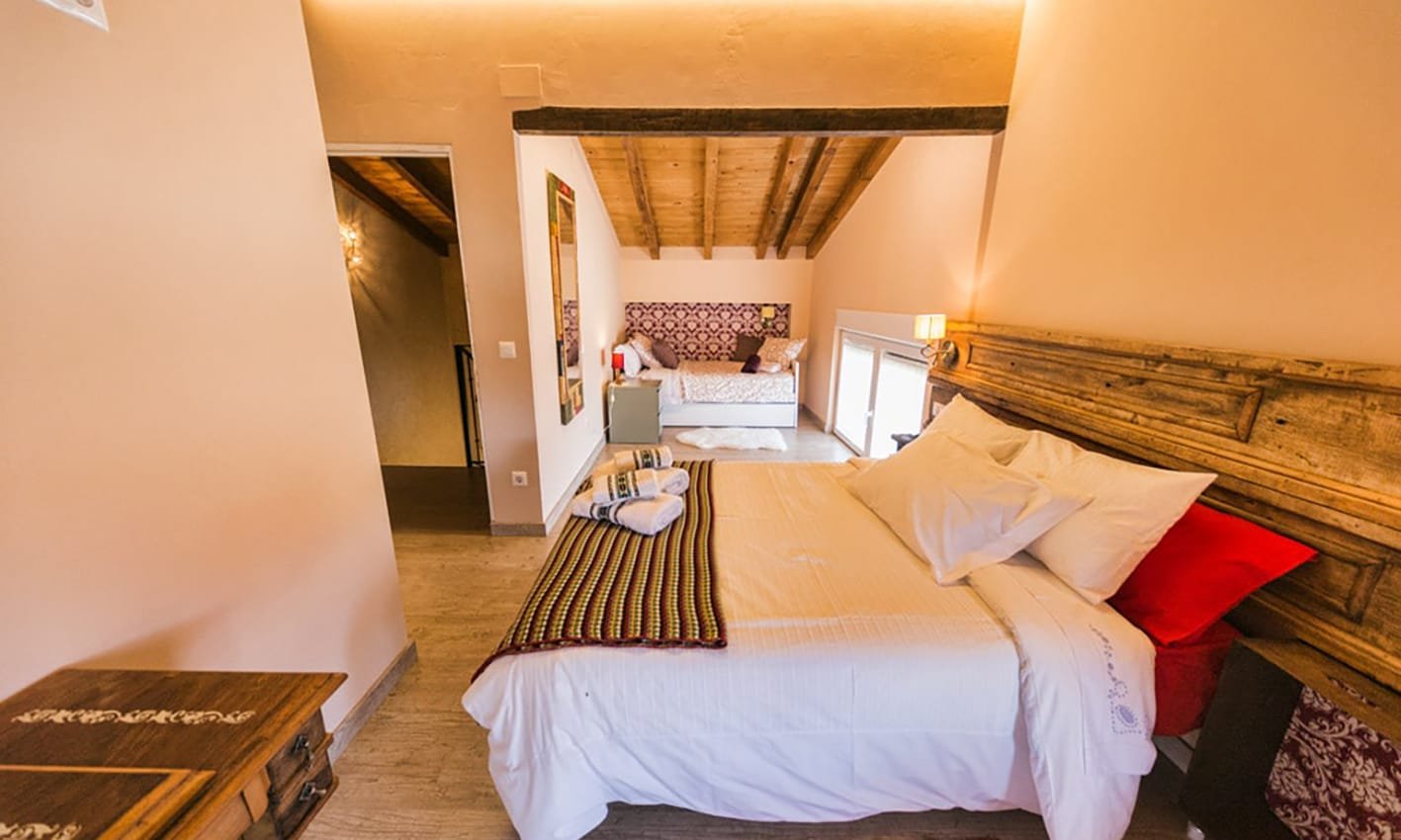 Casa rural con perro