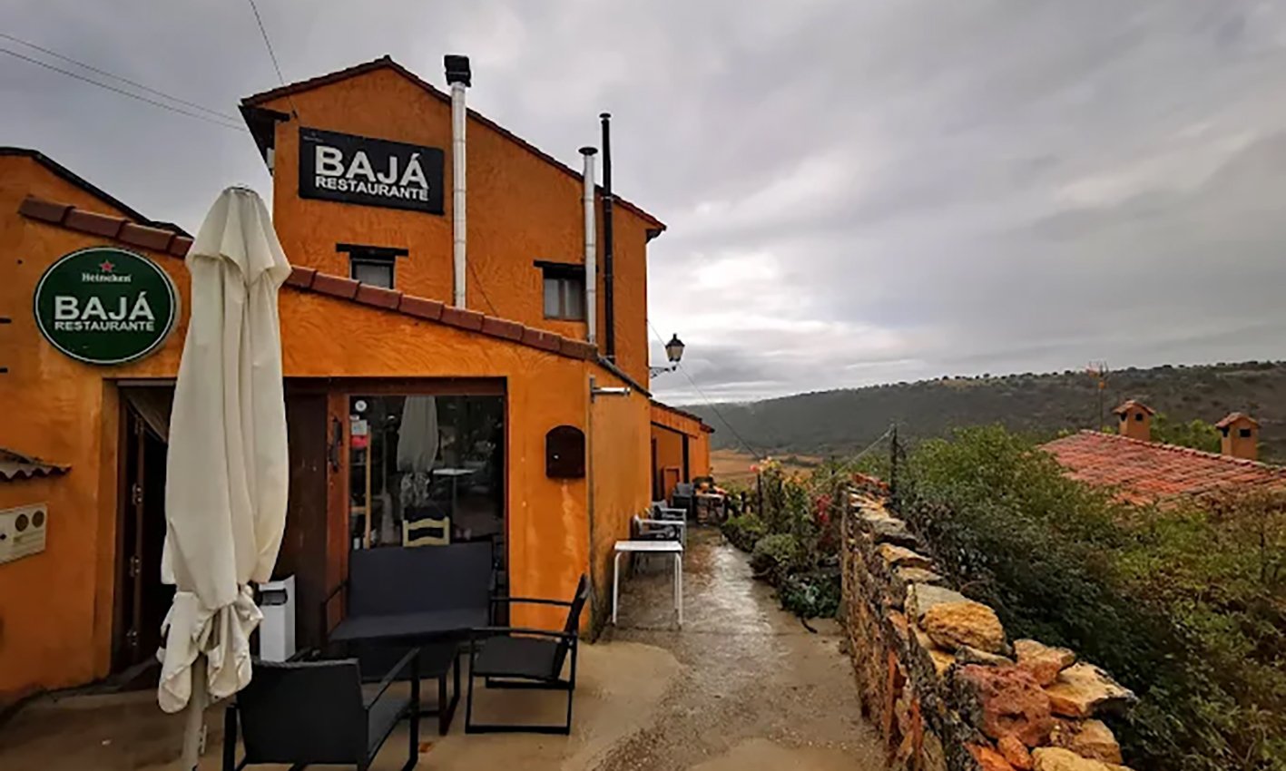 Fachada Restaurante Bajá